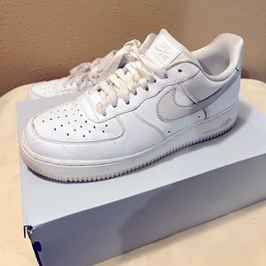 Womans White Air Force 1